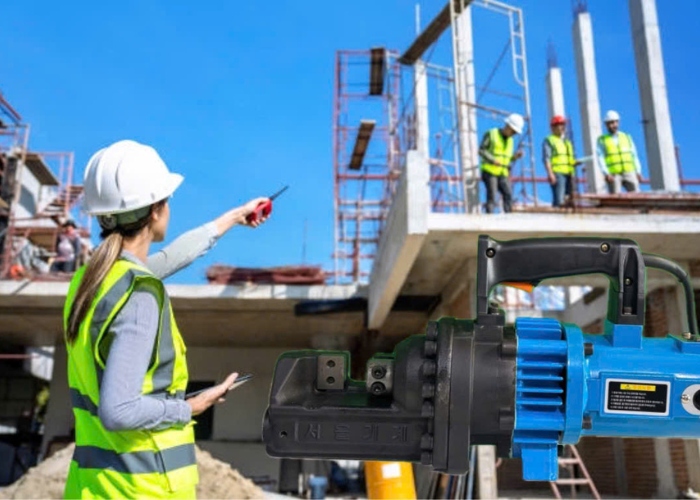 Một ngày của người thợ với máy cắt sắt thủy lực