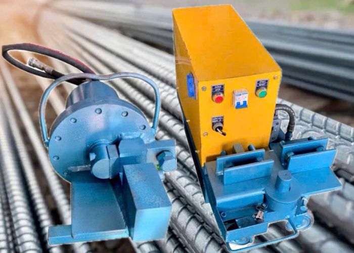 “Độ chính xác và tốc độ: Máy cắt và uốn sắt thủy lực phi 25 Việt Hàn bộ đôi không thể tách rời”